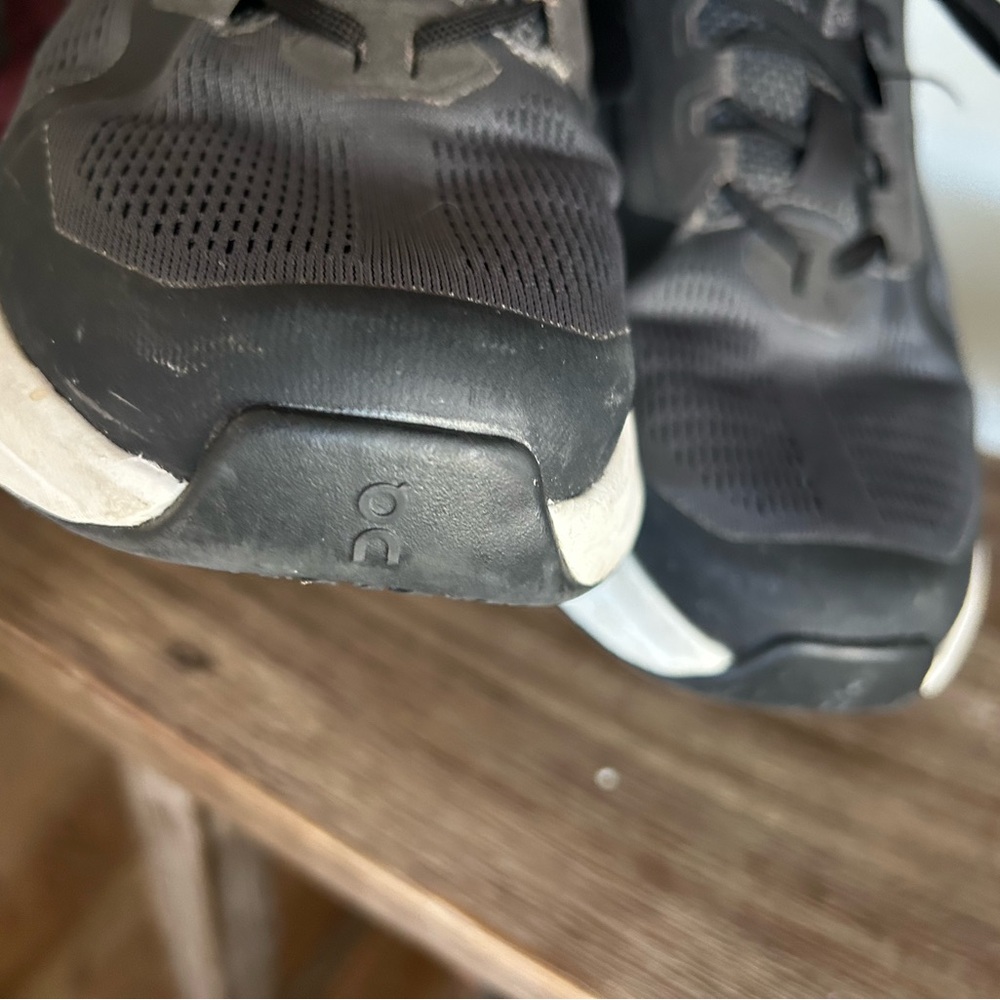 On Cloud Runner 2 Eclipse Black Athletic Running … - image 6